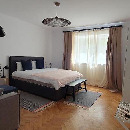 The Pines Serviced Apartments Брашов Екстер'єр фото