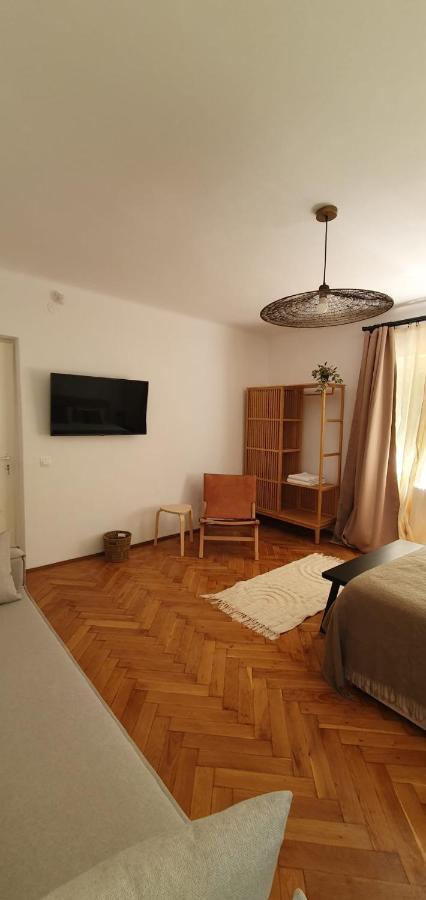The Pines Serviced Apartments Брашов Екстер'єр фото