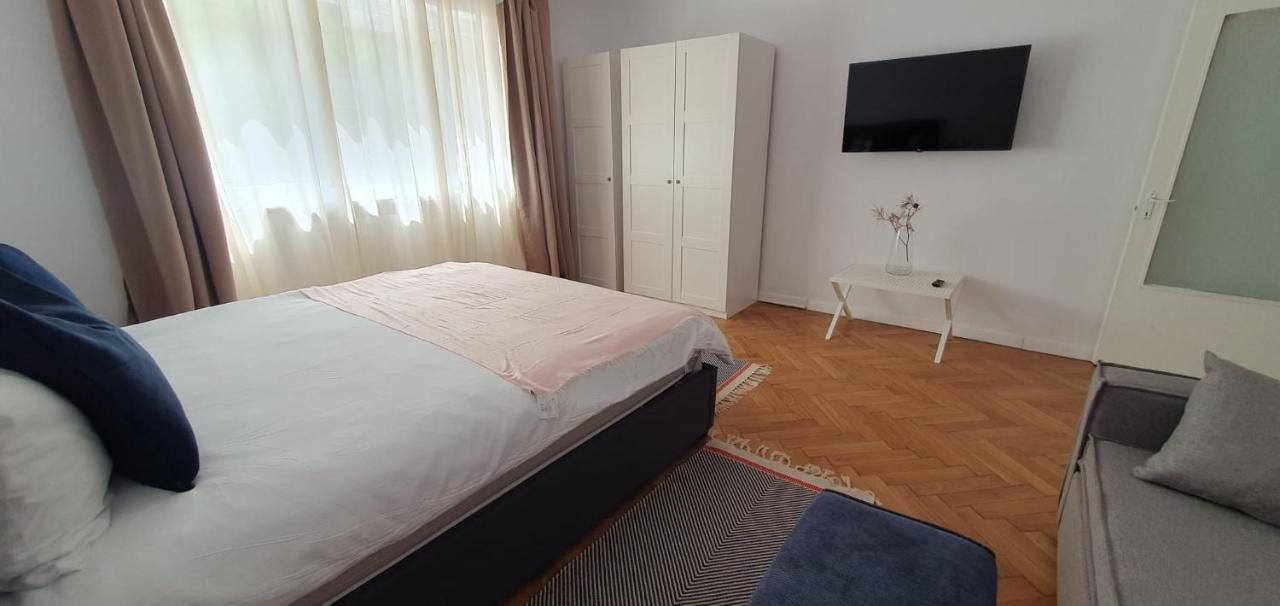 The Pines Serviced Apartments Брашов Екстер'єр фото